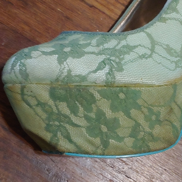 Mint green lace platform heels - Picture 3 of 5